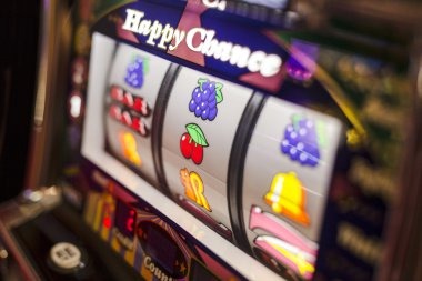 Live blackjack table interface with dealer view