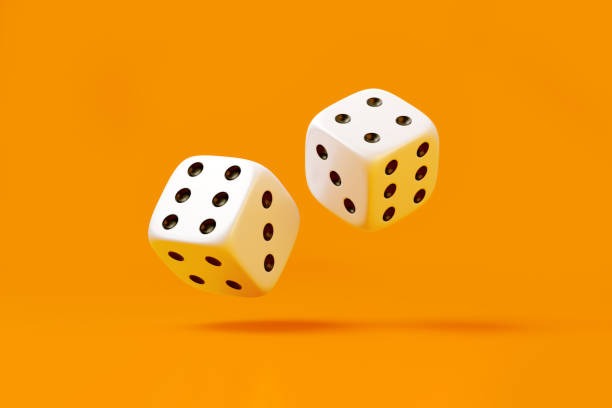 wintoto88 Live Score watchlist on mobile phone showing multiple active matches
